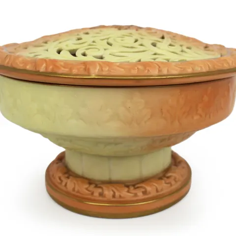 Locke & Co Worcester Lidded Reticulated Pot Vase