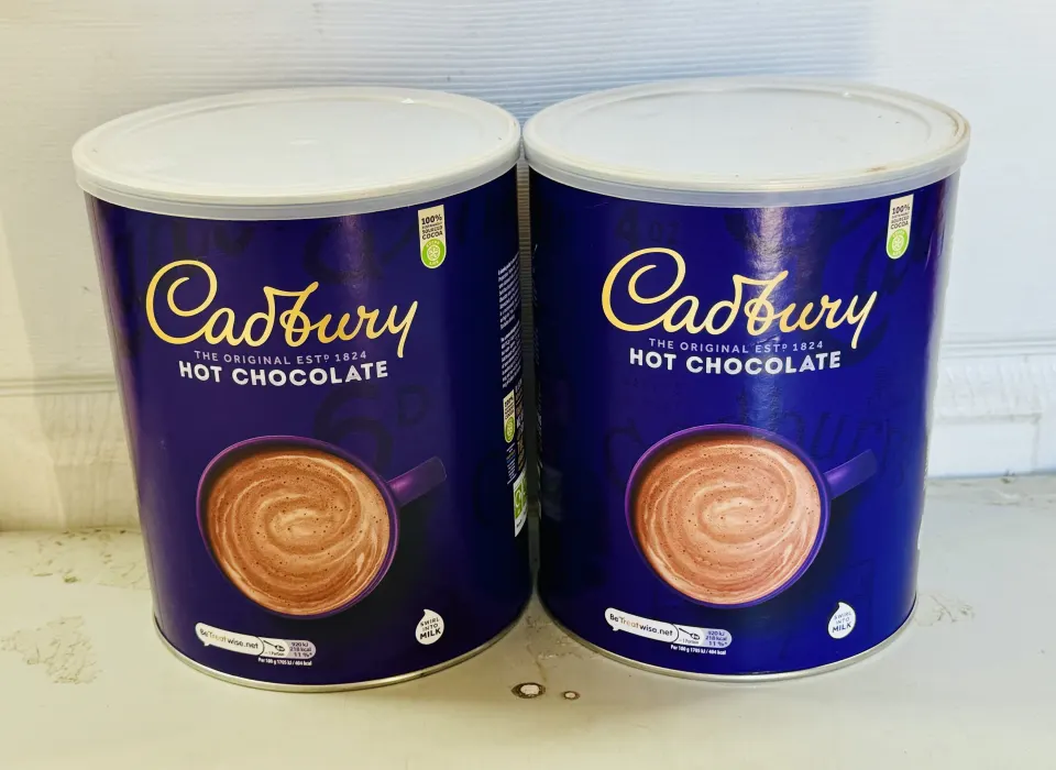2 x 1KG Cadbury Drinking Hot Chocolate New Sealed Tubs Long BBE Date