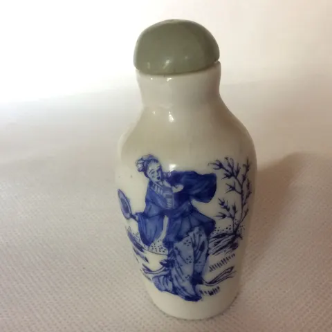 Collectible Chinese Qing  Snuff Bottle  late 19th early 20th century
