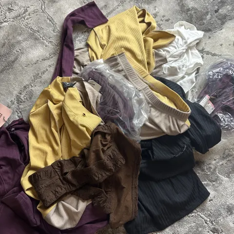 Small Bundle of Mix Womens Clothes - No VAT