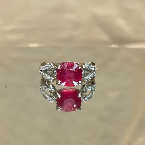 Natural Burmese Ruby Ring 3.35 Ct With Natural Diamonds & 18kGold