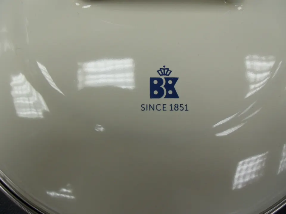 1pc Enamel and Cobalt Cream colour Dutch Oven BKK stockpot - premium brand rrp £89.99.