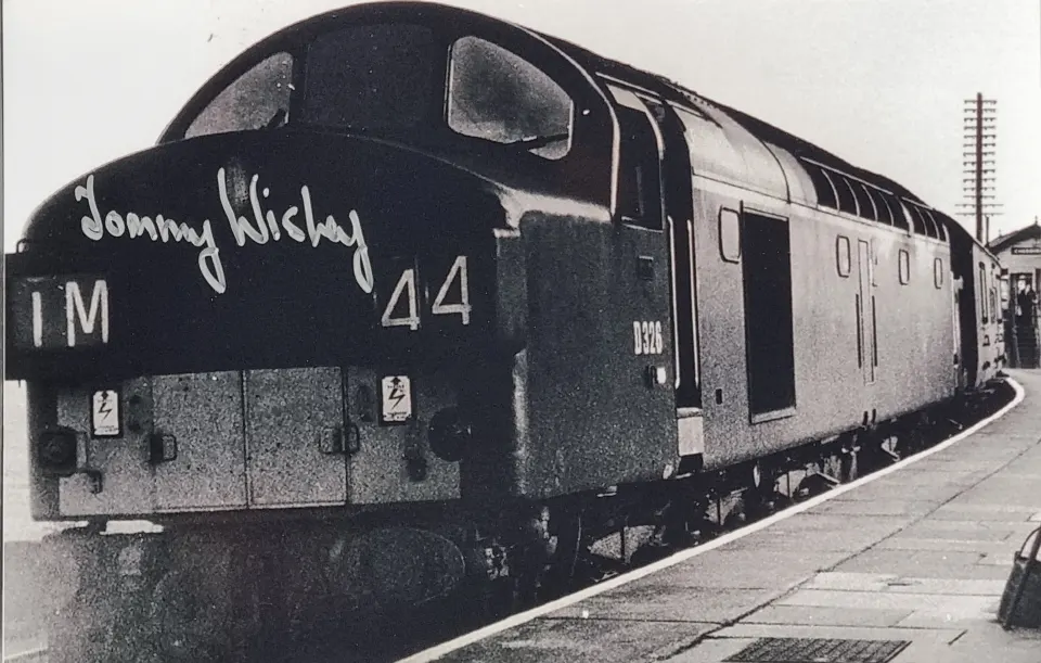 Tommy Wisbey Original Signature