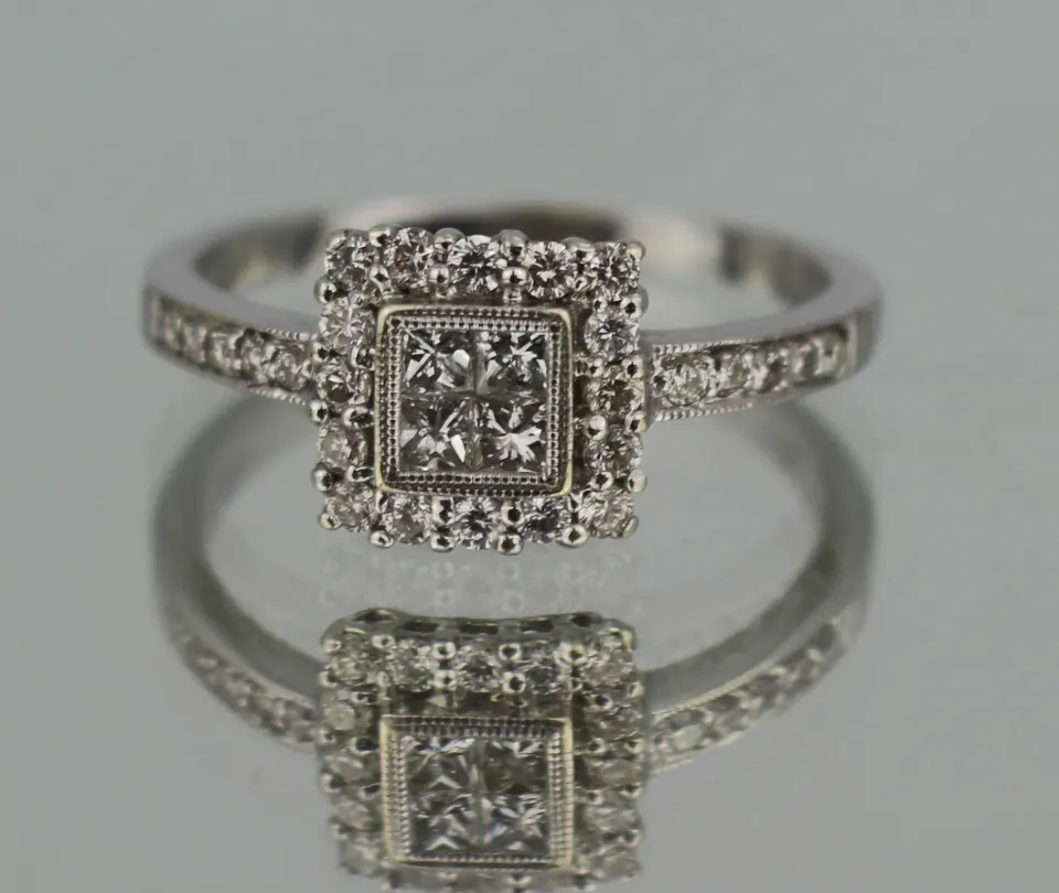 Diamond 18ct  White Gold Ring 0.70 Carat