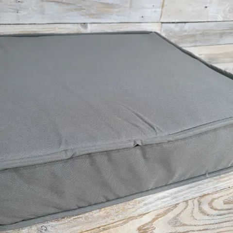 Single Small Grey Square Rattan Cushion. Size 40x40x10cm. Rrp £15