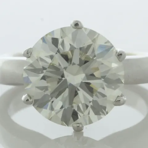 18ct White Gold Single Stone Prong Set Diamond Ring 6.10 Carats