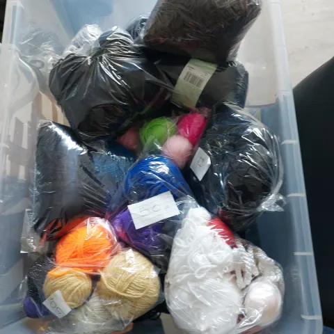 Mixed box of wool