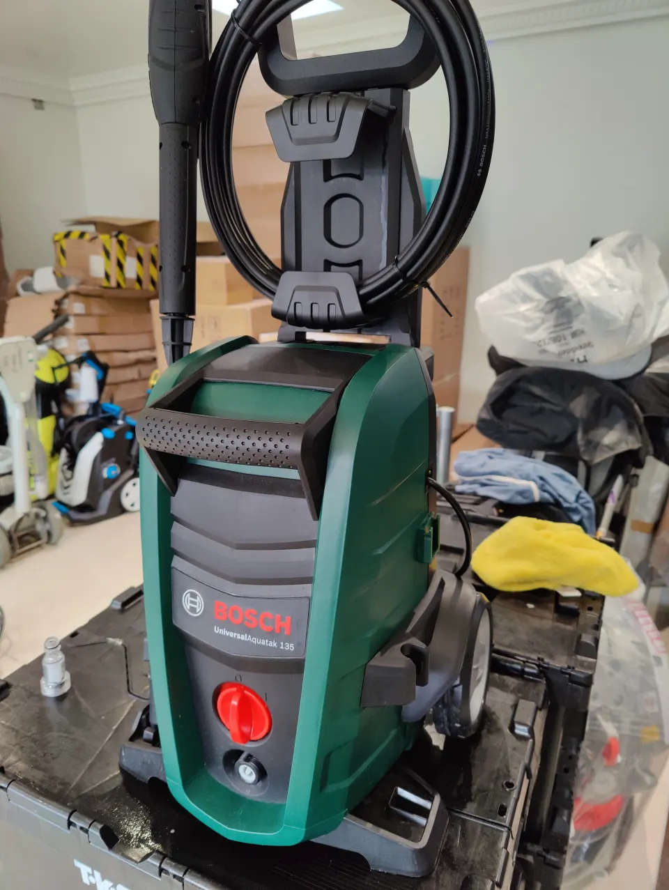 Bosch Universal Aquatak 135 Pressure Washer Brand New (Ex-display)