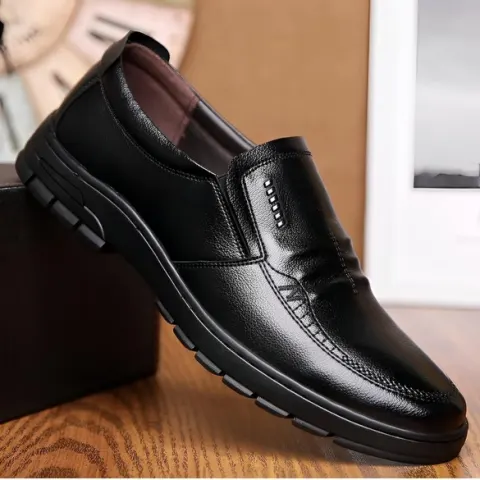 10 x Brand New Men's Mixed Shoes and Slippers