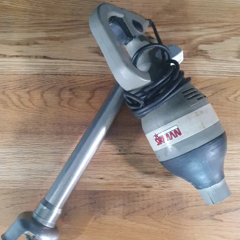 Large stick blender