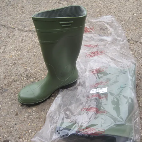 Job Lot of Respirex Wellis (50 Pairs) RRP £3,000