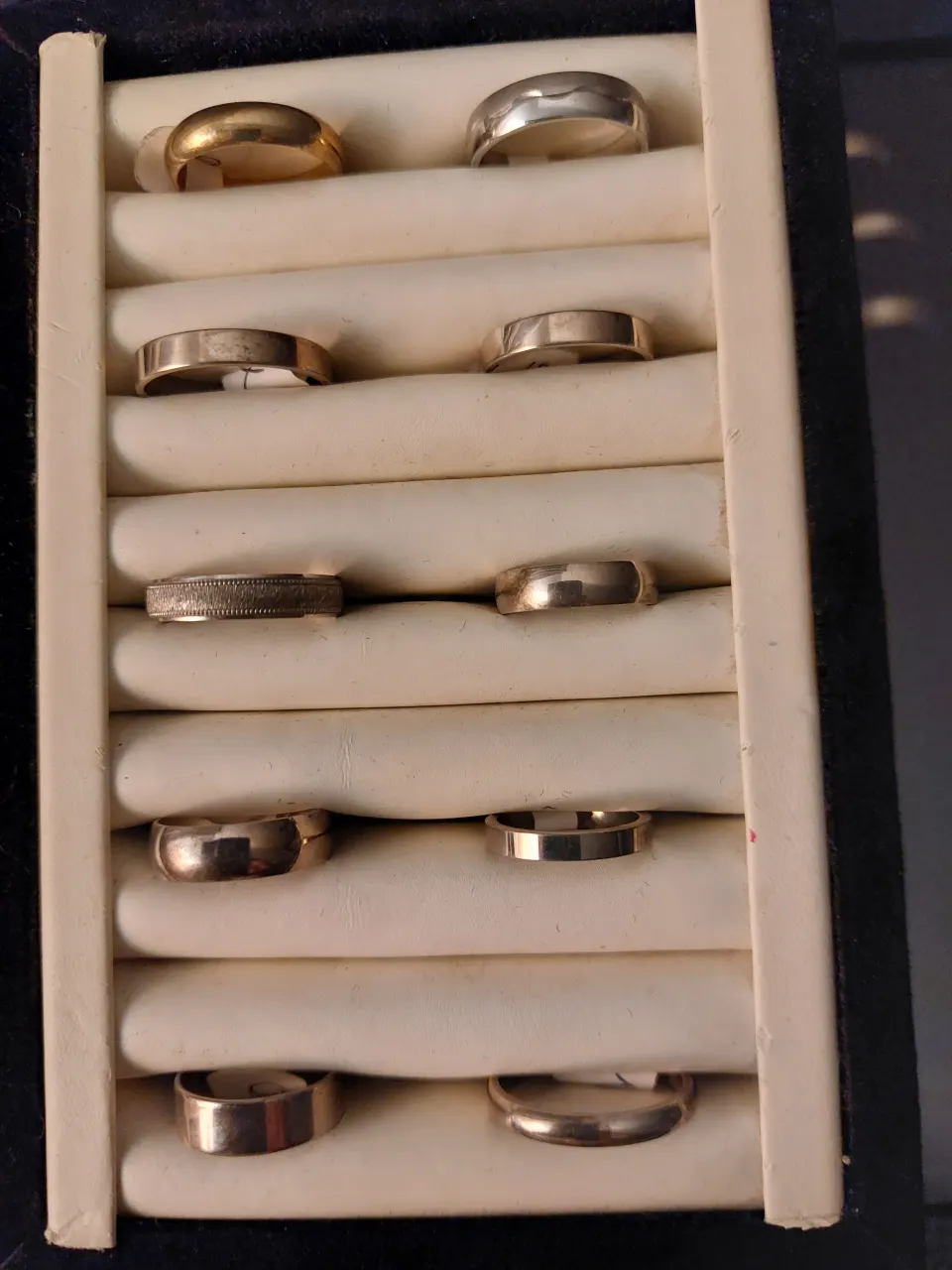 Dress rings x 10 RRP over £1,000