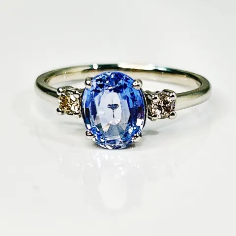 Beautiful 1.75 Ct  Unheated Ceylon Cornflour Blue Sapphire  Diamonds & Platinum