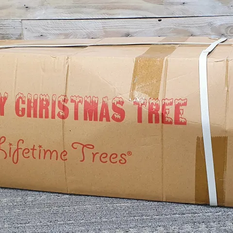 7ft Green with White Christmas Tree, by Lifetime Trees. Rrp £129.99