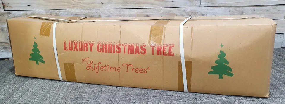 7ft Green with White Christmas Tree, by Lifetime Trees. Rrp £129.99