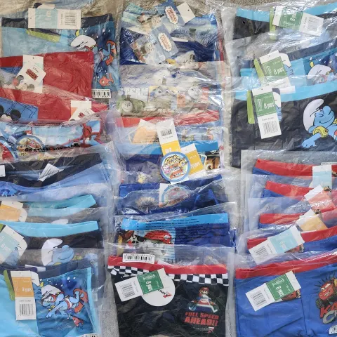 100 PCS Children's Swimwear & Underwear Sets – Mixed Licensed Designs