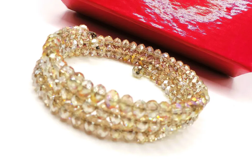 Aurora Borealis Crystal Expandable Arm Bracelet New With Gift Pouch