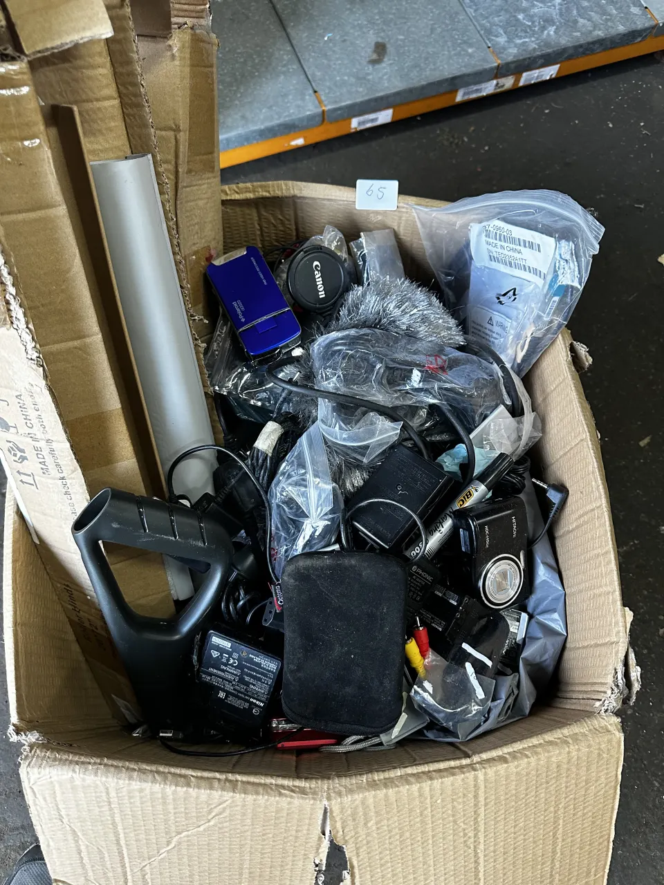 Assortment of Electricals and Cables. Est £100 - Grade U