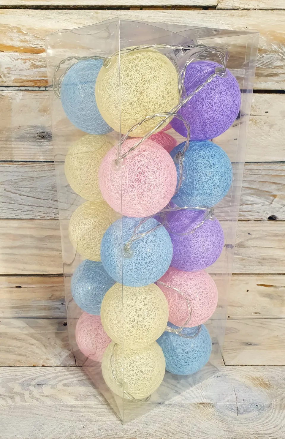 20 x round woven, battery powered, 6cm globes Rrp £32.99
