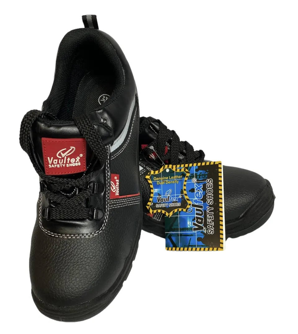 3 x Vaultex Protective Shoes size 8 L9c