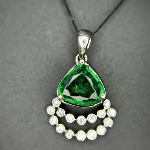 Beautiful 1.37ct Natural Emerald Pendant With Diamonds & 950 Platinum