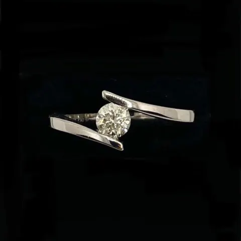 Beautiful Natural 0.45 CT S1 Diamond Ring With 18k Gold