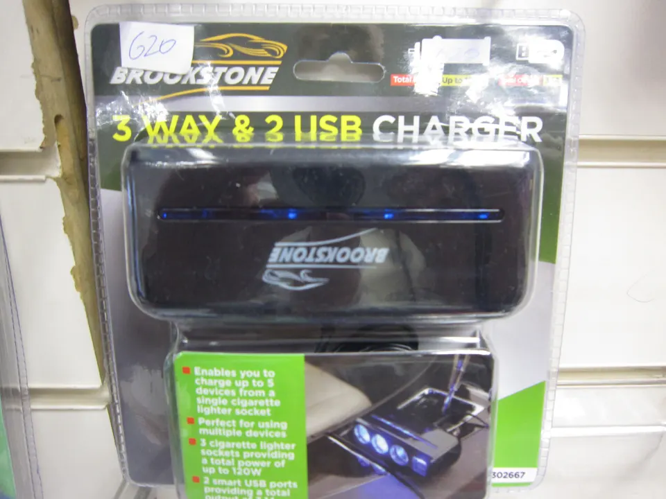 100pcs USB and 3 way charger unit
