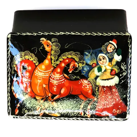 Vintage Russian Hand Painted Lacquer Box Artist Signed