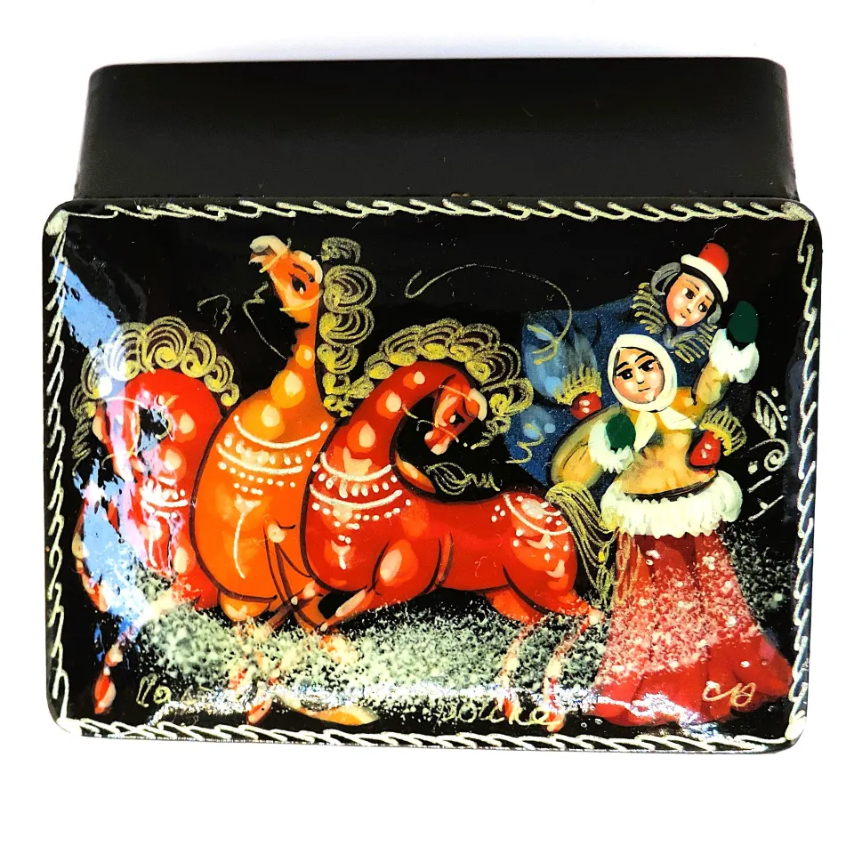 Vintage Russian Hand Painted Lacquer Box Artist Signed