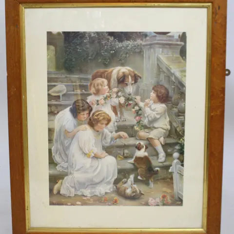 Romantic Print Set in Frame