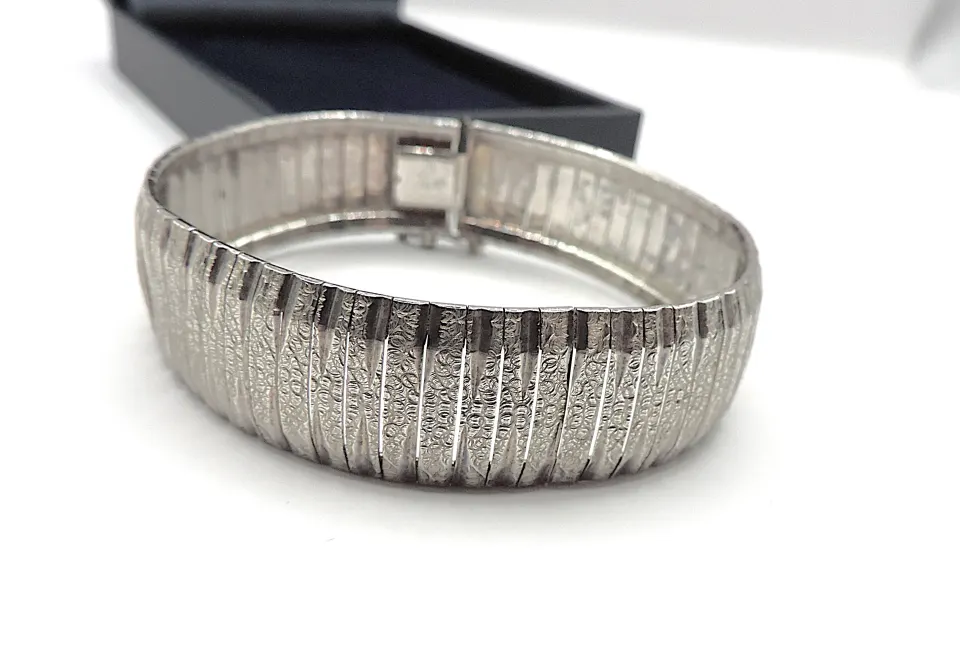 Italian Sterling Silver Omega Link Textured Bracelet 30 grams