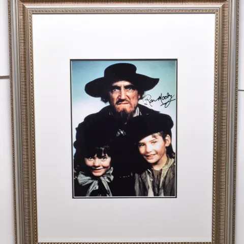 RON MOODY original signed presentation