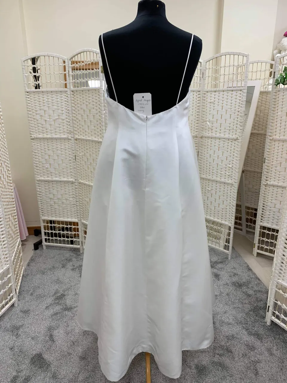 Alfred Angelo Wedding dress, size 26 to 28.  Ivory new Style UK1755