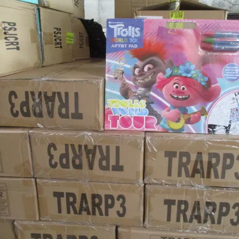 100pcs Brand new Trolls A3 art set with colour books and crayons - rrp £4.99 each - 100pcs in l