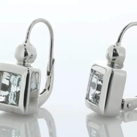 18ct White Gold Aqua Marine Drop Earrings 4.00