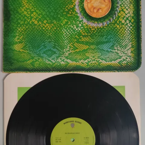 Alice Cooper – Billion Dollars Babies Vinyl LP – UK 1973 First Pressing.  Matrix No A1 / B1