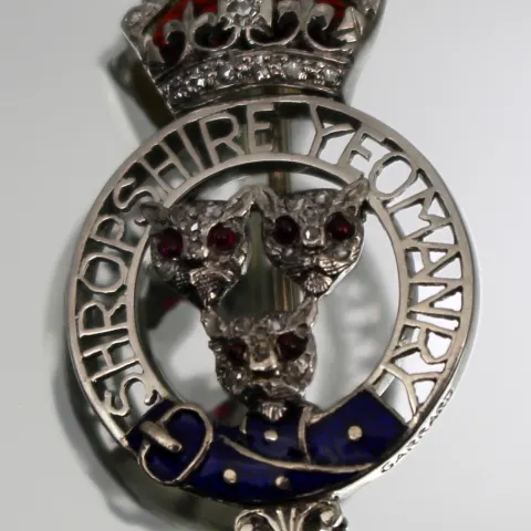 Fine Shropshire Yeomanry Sweetheart Brooch by Garrard – Gold, Enamel, Ruby Eyes