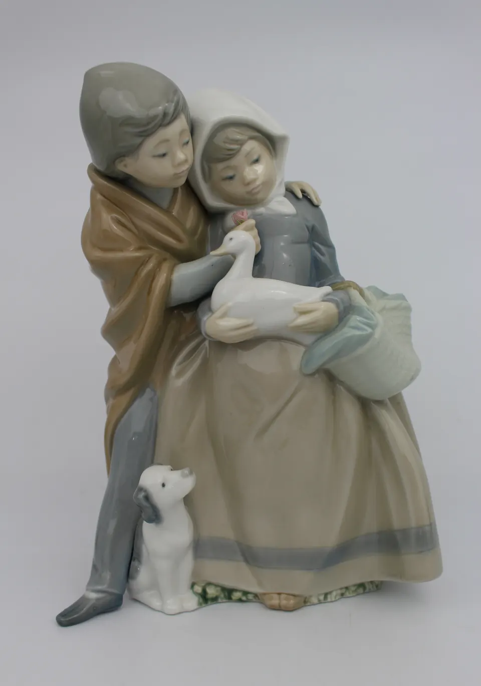 Nao by Lladro Figurine