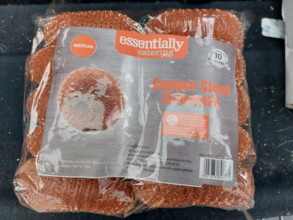Catering Wire scourers - pack of 10.  4 packs
