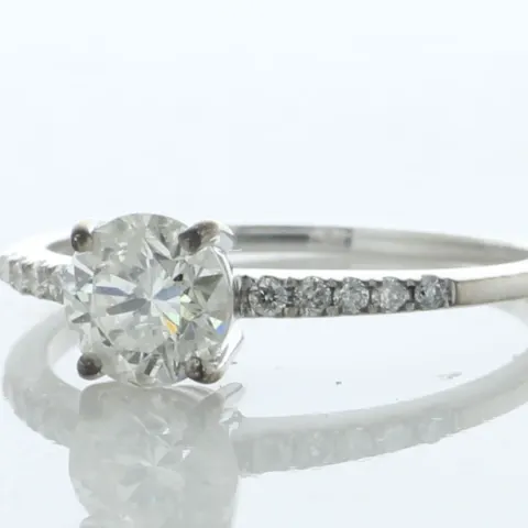 18ct White Gold Single Stone Prong Set With Stone Set Shoulders Diamond Ring (0.90) 1.00 Carats