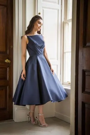 Tea length Bridal or bm dress in size 16 approx.  Navy Blue