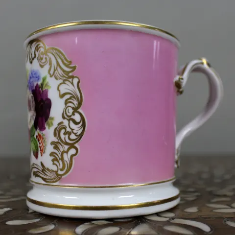 Mid-19th Century Grainger Worcester Porcelain Tankard – Rose Pompadour Ground