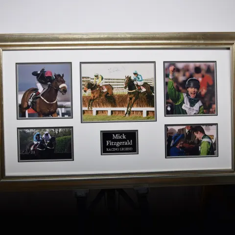 MICK FITZGERALD original signature presentation.