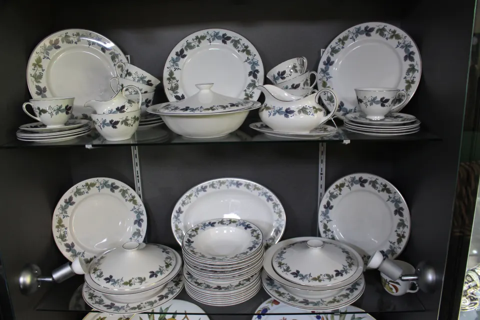 Royal Doulton Burgundy Pattern Dinner Service