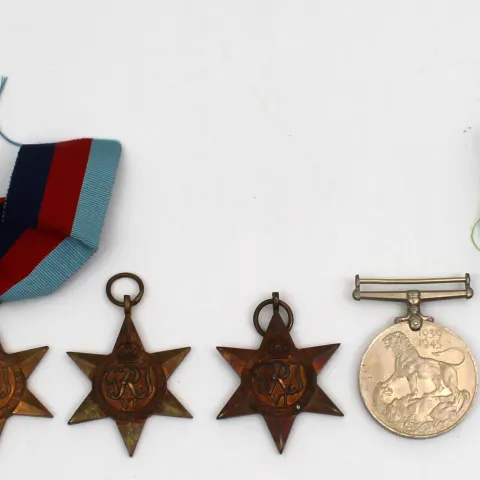 WWI & WWII RAF Medal Group to A.M.3 W.C. Jones, R.A.F. – 9 Medals