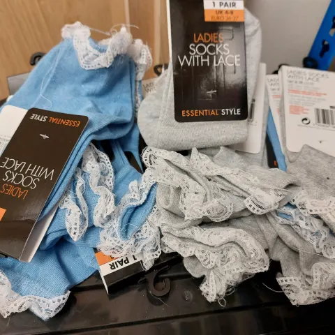 Box of ladies socks x 14