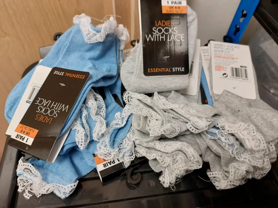 Box of ladies socks x 14