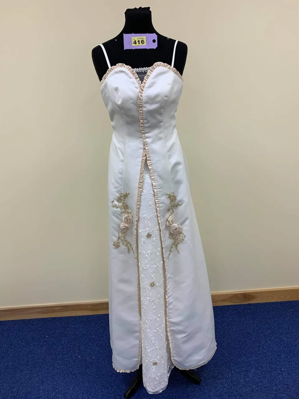 416 ivory/champagne dress size 4