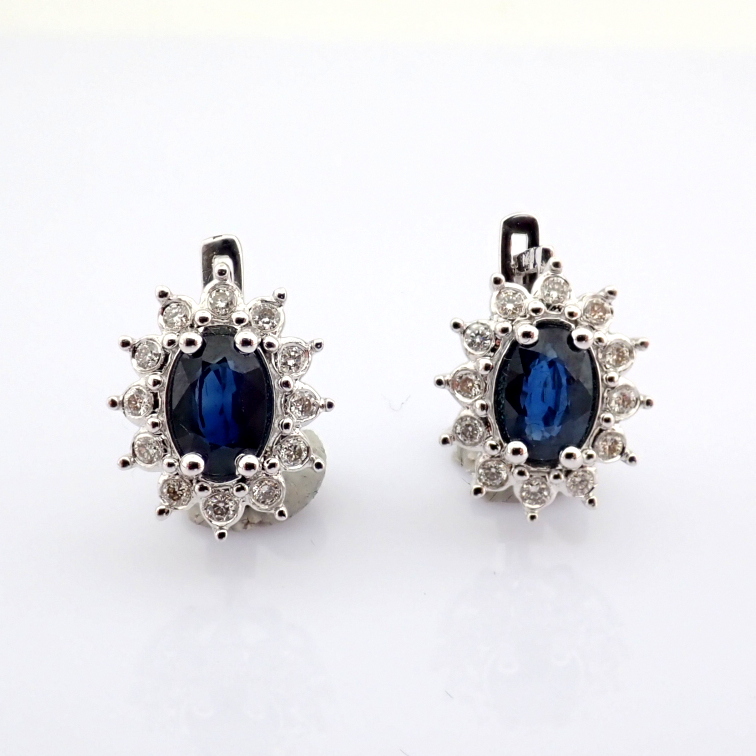 Natural Diamond 18K White Gold Earring