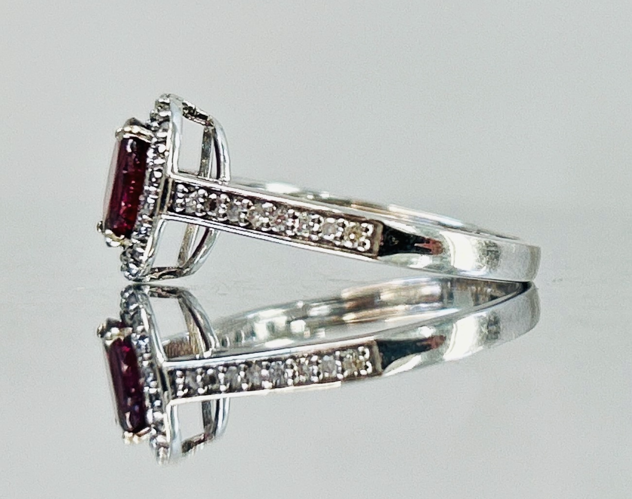 Natural Burma Ruby Unheated/Untreated With Natural Diamonds & 18k Gold